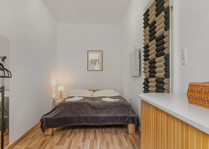 Standard & Simple 2 Neighbouring - 3brs Apartman Bécs