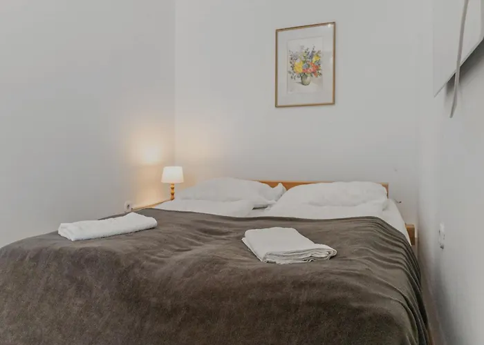 Standard & Simple 2 Neighbouring - 3brs Apartman Bécs