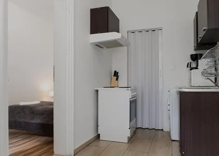 Standard & Simple 2 Neighbouring - 3brs Apartman