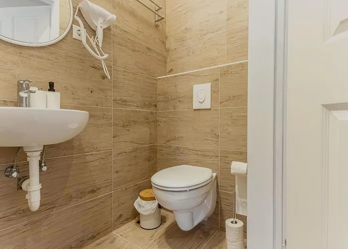 Standard & Simple 2 Neighbouring - 3brs Apartman Bécs